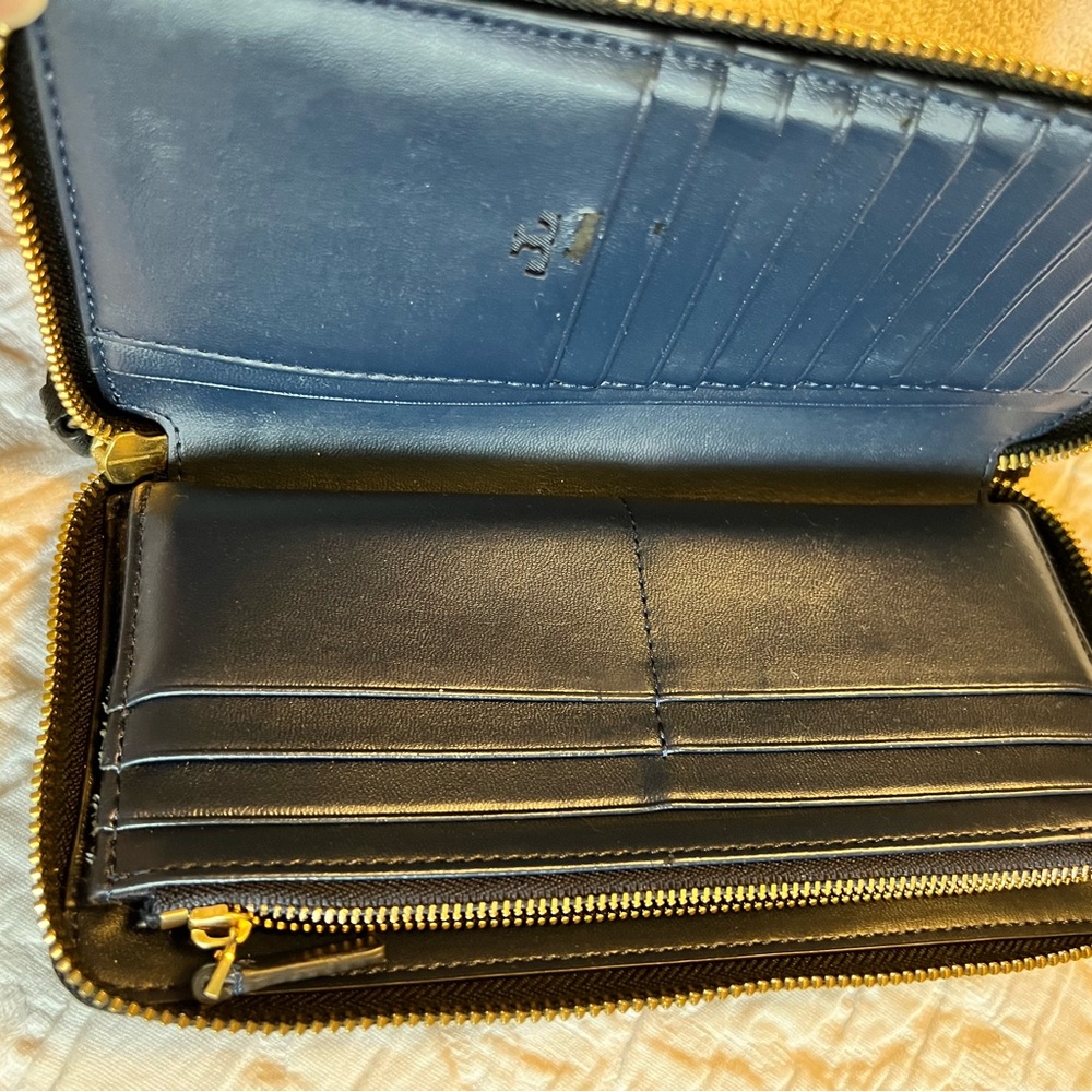 Tory Burch Robinson Wallet - image 3